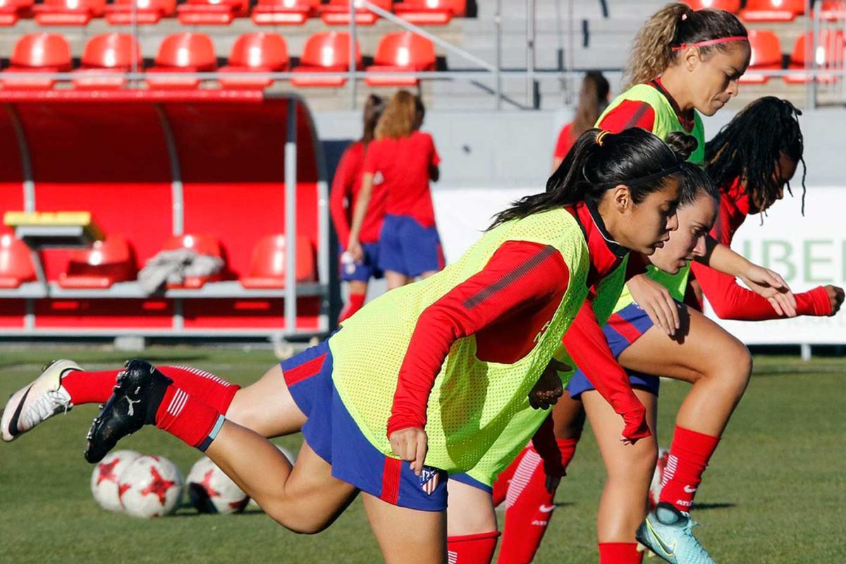 Atlético de Madrid pelea por la cima en España